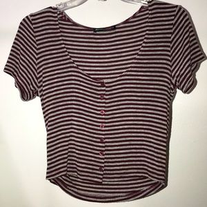 Brandy Melville maroon & gray button cropped shirt